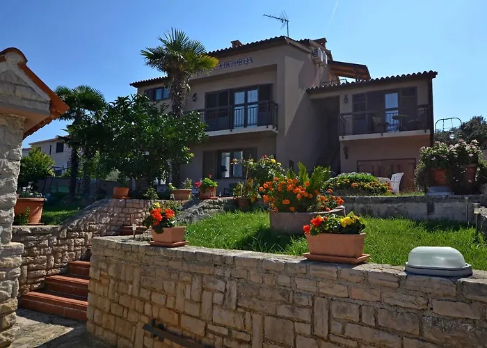 Apartments And Rooms Viktorija