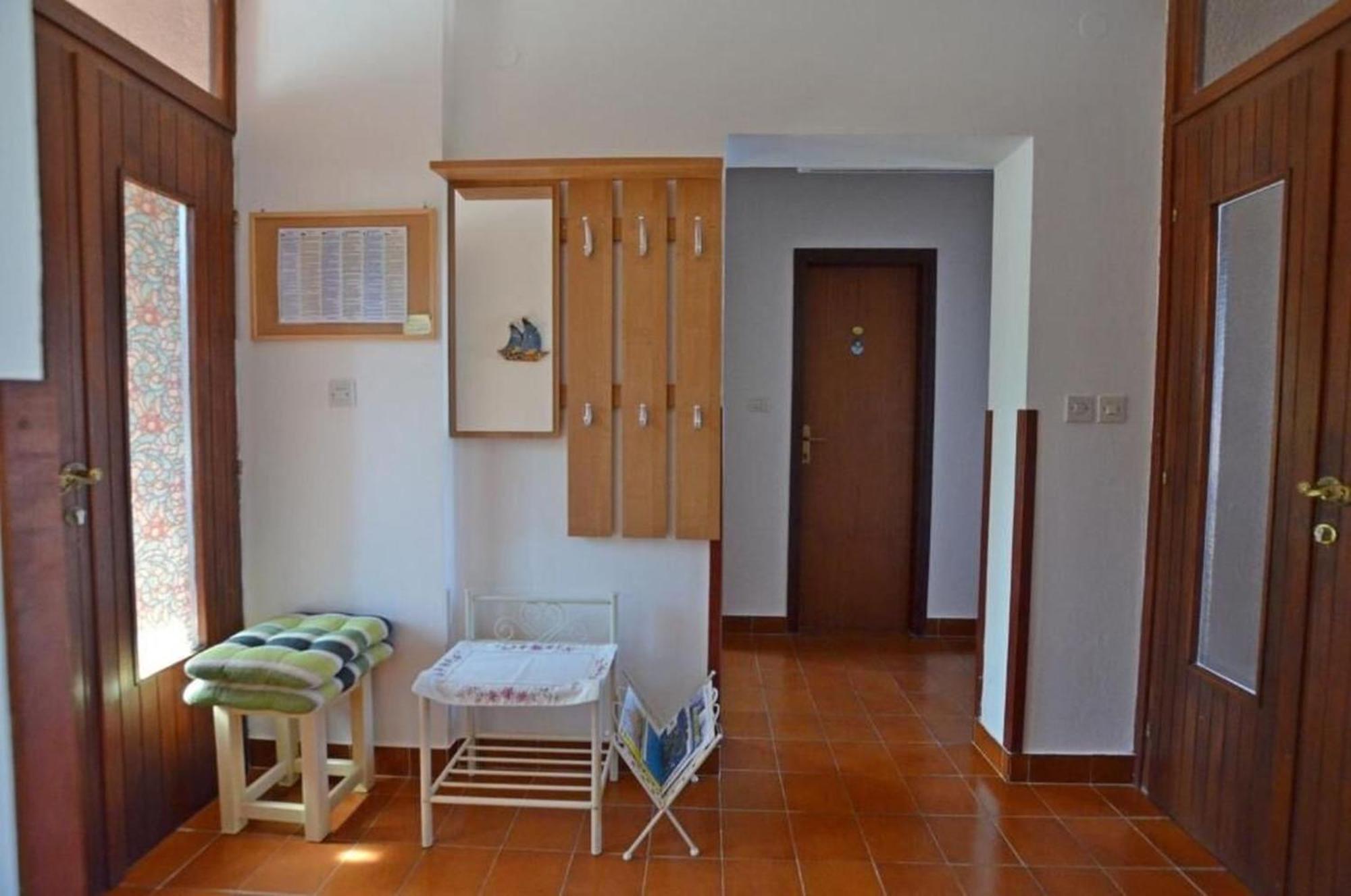 And Viktorija Apartment *