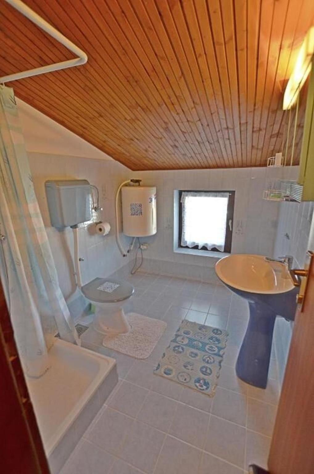 Apartment And Viktorija Vinkuran