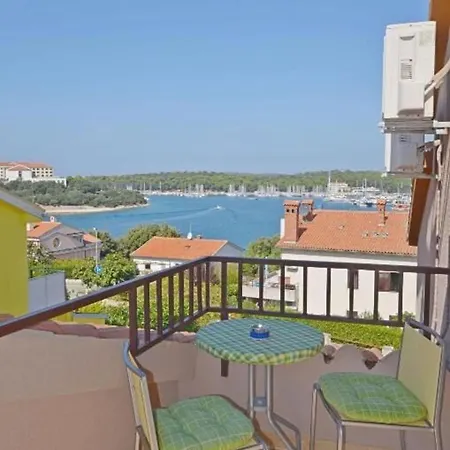 Apartments And Rooms Viktorija Vinkuran Exterior foto