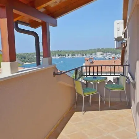 Apartments And Rooms Viktorija Vinkuran Exterior foto